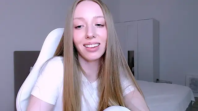 Luna_insniity webcam