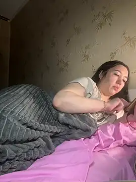 Naughtbaby_2025 webcam