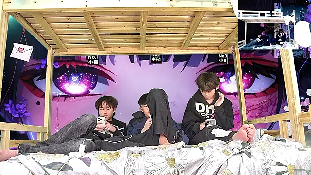 xiaohuangren01's room