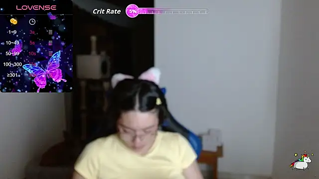 trixie_tang28 - TRIXIE_TANG28's free webcam