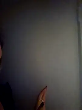 sheissomething - SheIsSomething's free webcam