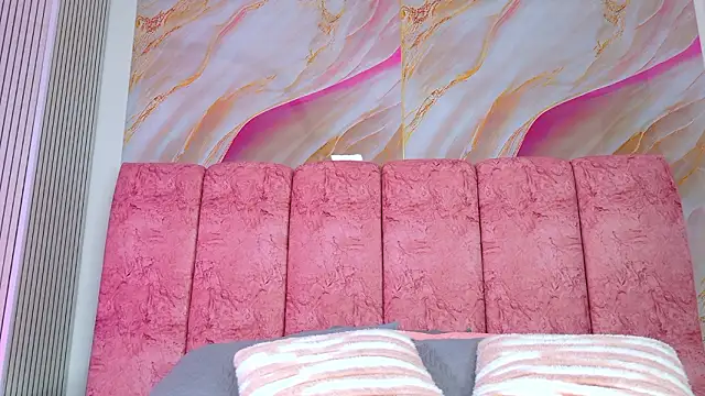 emmacurvy - Emmacurvy's free webcam