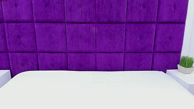 SharonMartini webcam