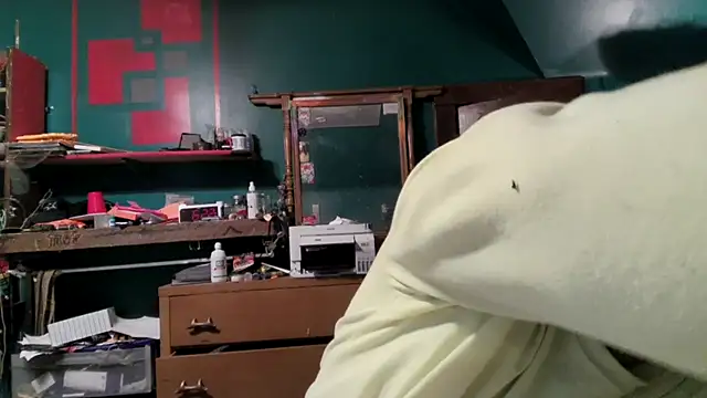 charactrzero - Charactrzero's free webcam