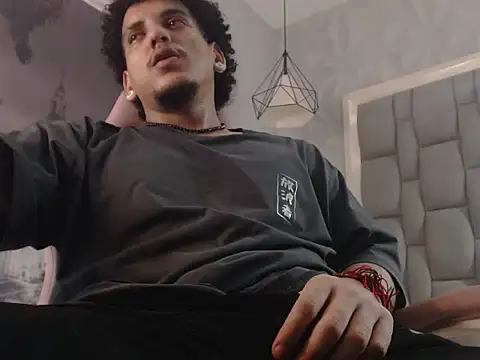 xfire_boy69 - Xfire_boy69's free webcam - UK Sex Cams