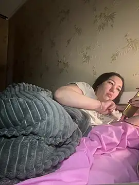 Naughtbaby_2025 webcam