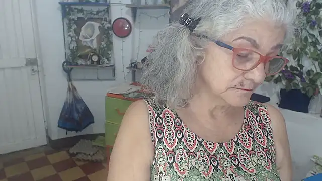FunnyGrandma webcam