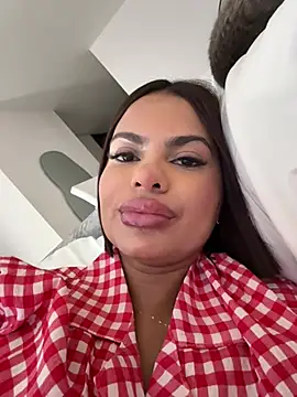 Irina_Velvett webcam