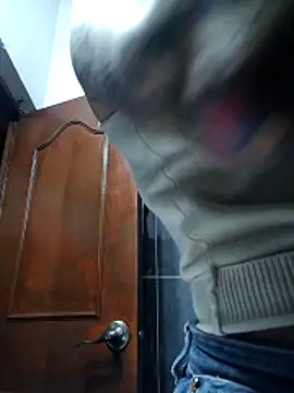 Webcam Model (LunaZambrano)  is live.Free join now!