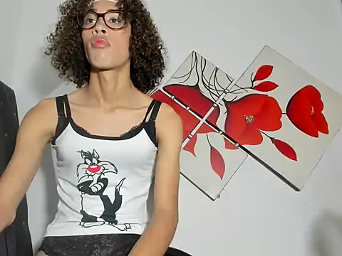 Sendaya_hugecock webcam