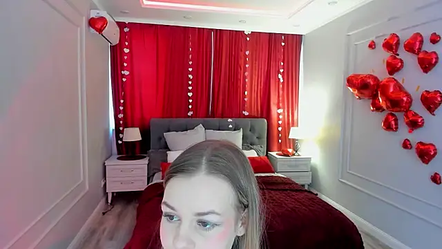 MidnighteAura webcam