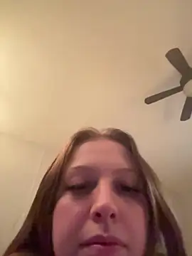 lovelyprincess2 - Lovelyprincess2's free webcam - UK Sex Cams