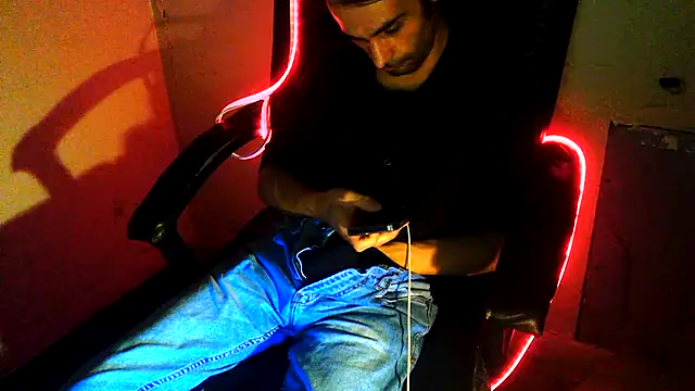 highinhtxx - Highinhtxx's free webcam - UK Sex Cams