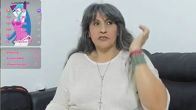 merlyna_goldens webcam