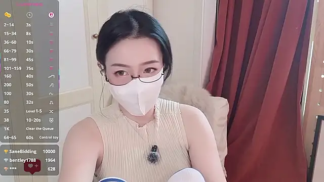 nayomi_34f - Nayomi_34f's free webcam