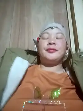 minayangon502 - MinaYangon502's free webcam