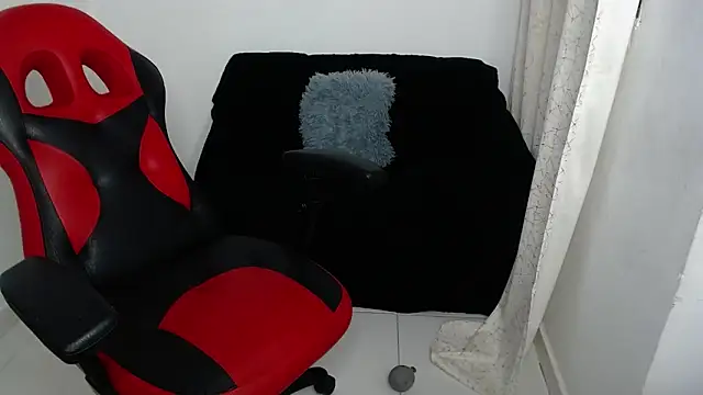 ibu_fox - Ibu_fox's free webcam - UK Sex Cams