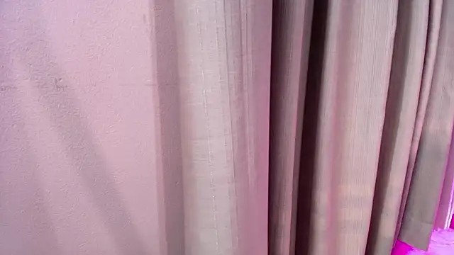 ellavillaluna - EllaVillaluna's free webcam