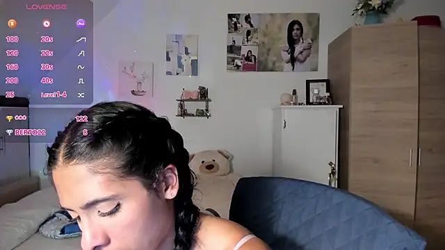 veronikolsen- - Veronikolsen-'s free webcam