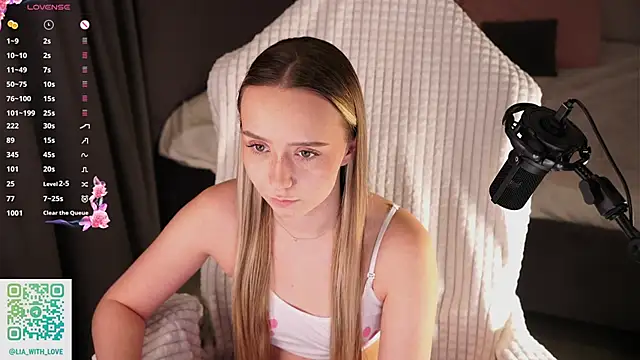 hollisbeckett - HollisBeckett's free webcam