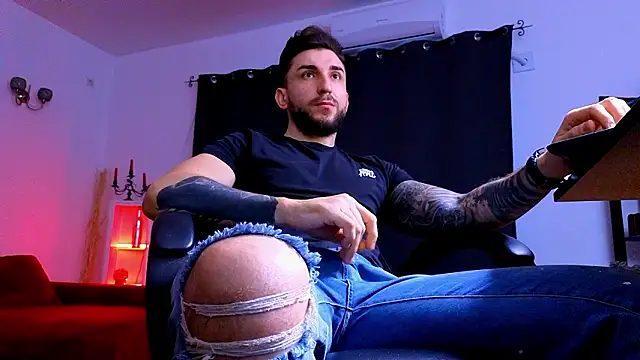 mightyaaron66 (M young) - 𖤐🔥 parTy Time ,House parTy  !  💨𖤐