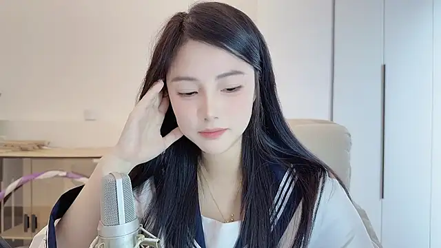 美女HaagenDazs_在线直播