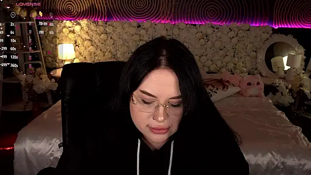 SerahMirabeli webcam