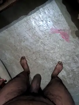 bull_for_cuckold_realmeet (M young) - Cum in public