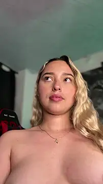 irisweet_ (F young) - Fingers inside pussy😈