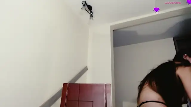 Agatha_Dubois4_ webcam