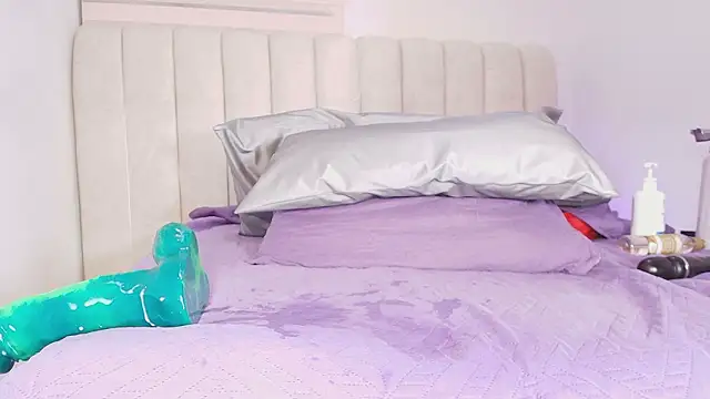 _ebony-queen_ (F young) - SQUIRT BIG 🌊🥵🌊