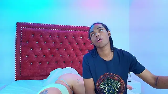 Cristal_and_luke webcam