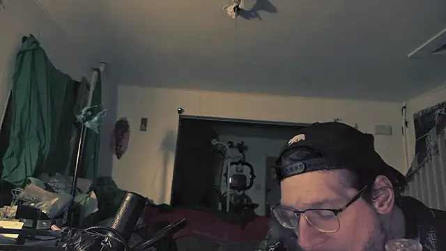 MasterDaddyCool webcam