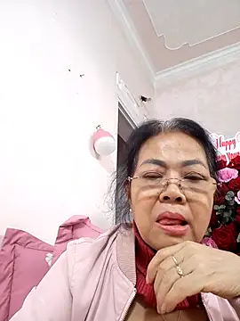 hotestlove - Hotestlove's free webcam