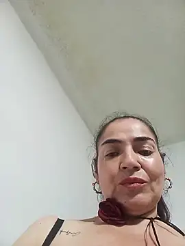 Webcam Model (MaryRoze_) is live