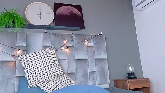 emmalou__ - EmmaLou__'s free webcam