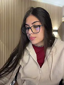 sarasanders_4 - Sarasanders_4's free webcam - UK Sex Cams