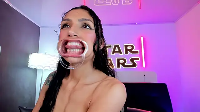 miss___evangeline - Miss___evangeline's free webcam