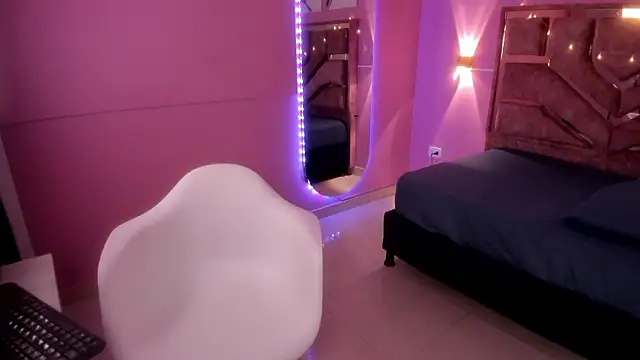 evelyn_lovv - Evelyn_lovv's free webcam