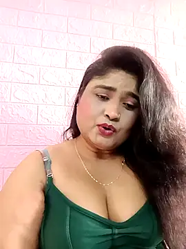 hornyriyanka - Hornyriyanka's free webcam - UK Sex Cams