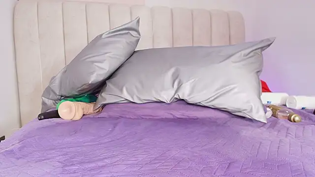 _ebony-queen_ webcam