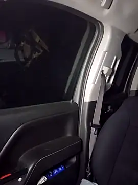 SheIsSomething webcam