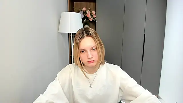 tinamonaldi - TinaMonaldi's free webcam