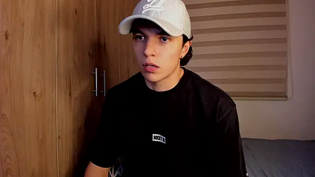 Mastrangelo_xxx webcam