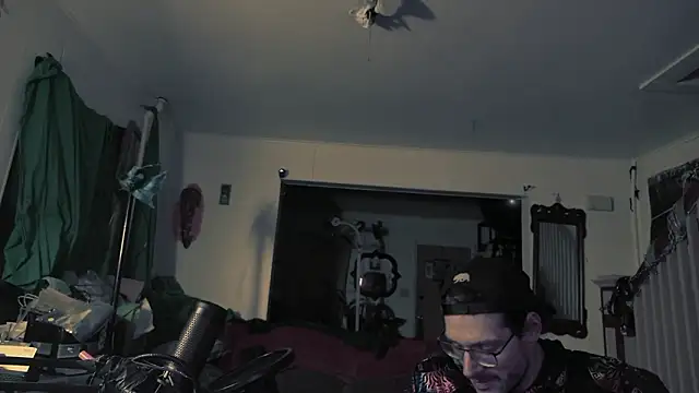 MasterDaddyCool webcam