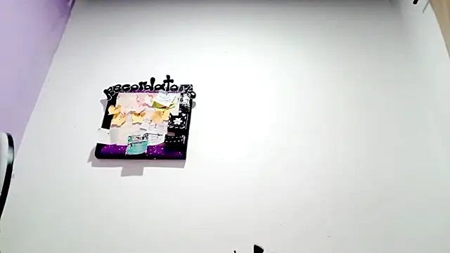 PetiteIvoryQueen19 webcam