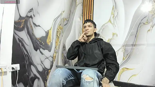 Straight_Guy22 webcam