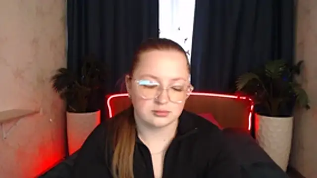 girlplayer - GirlPlayer's free webcam - UK Sex Cams