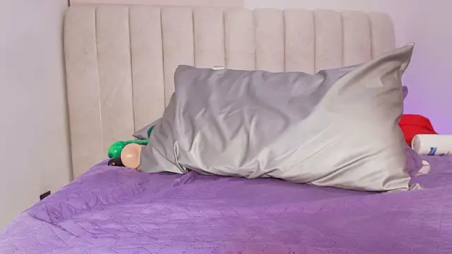 _ebony-queen_ webcam