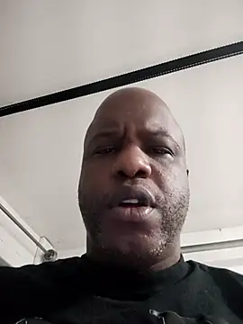 miamiibbc305 - Miamiibbc305's free webcam - UK Sex Cams